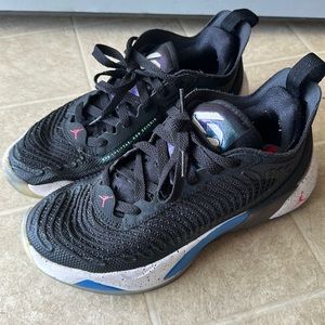 Boys Jordan luka doncic basketball shoes